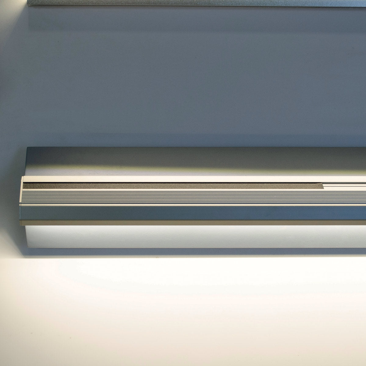 PROFILE FOR STAIRS - LED LES